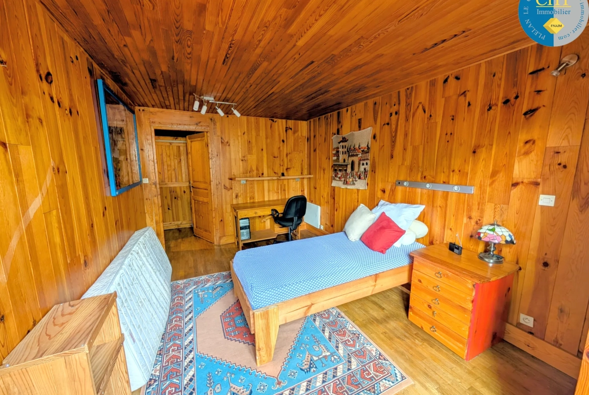 Belle maison en pierre à Guer en Brocéliande avec dépendances et cadre enchanteur 