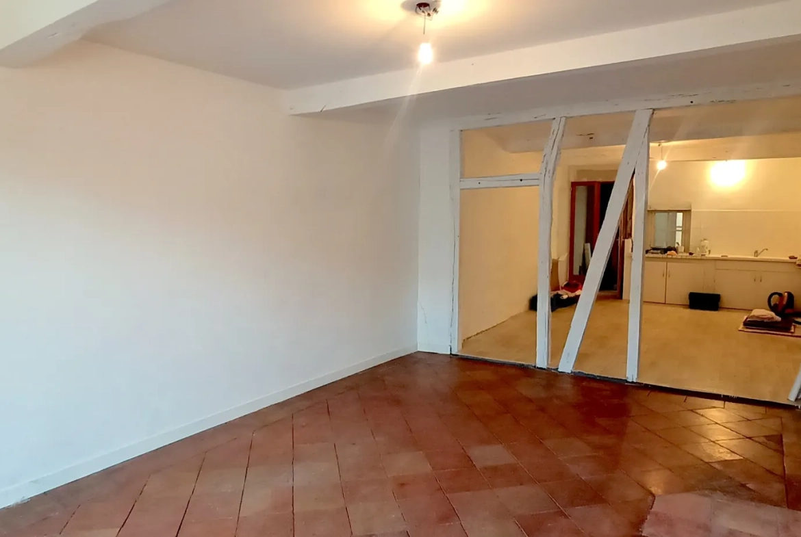 Charmante maison de village à Larrazet de 152 m² avec potentiel d'investissement 