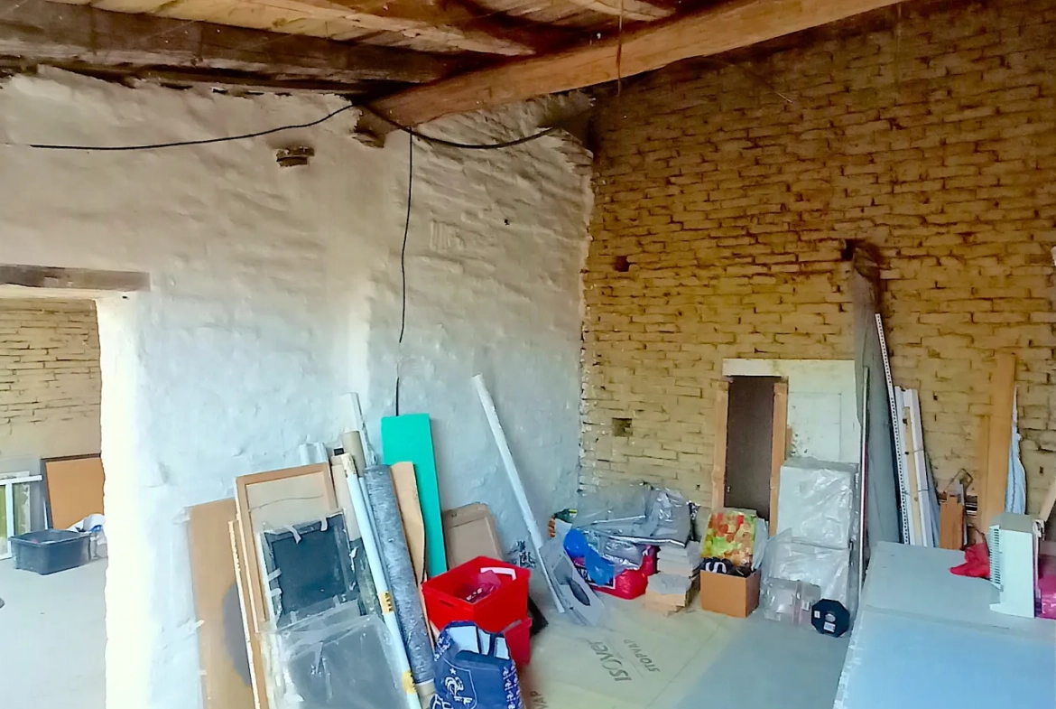 Charmante maison de village à Larrazet de 152 m² avec potentiel d'investissement 