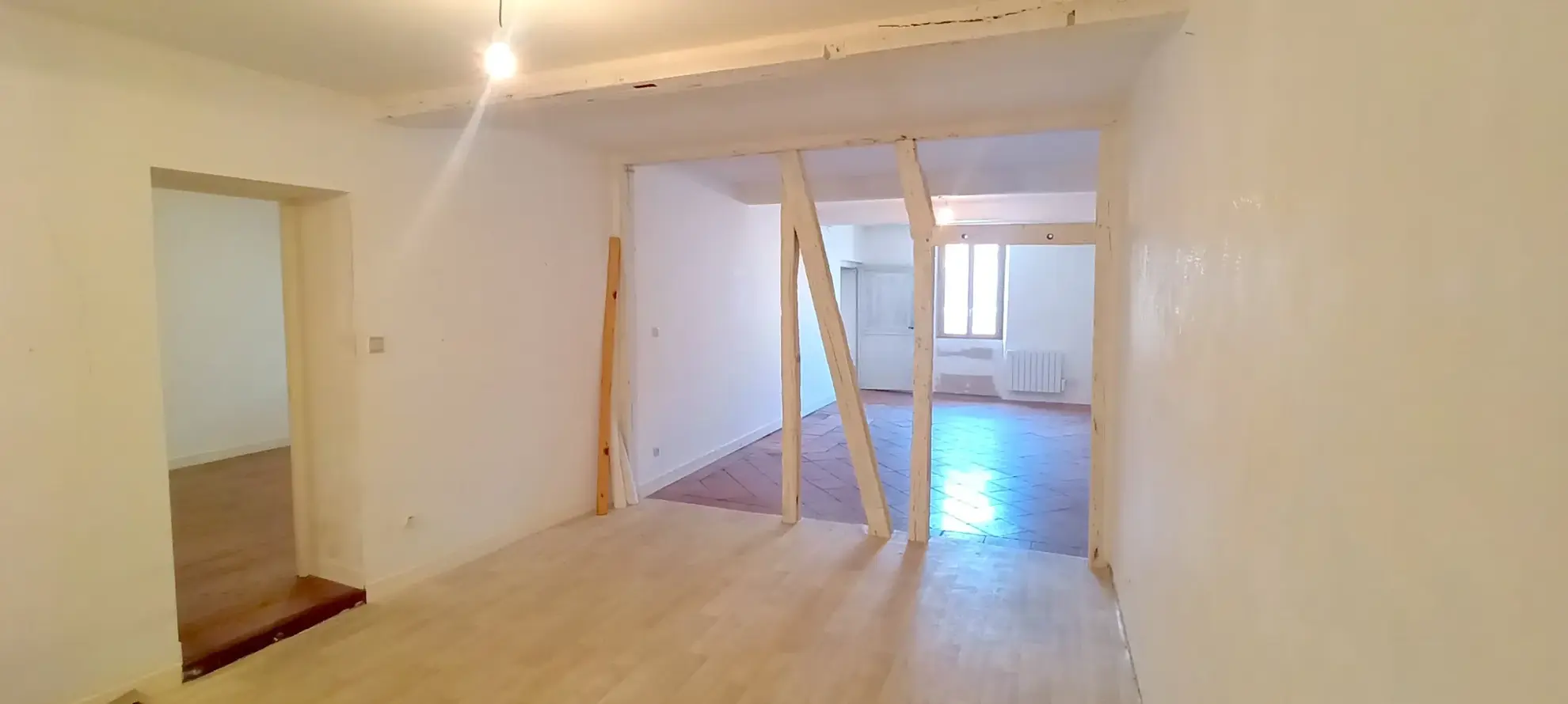 Charmante maison de village à Larrazet de 152 m² avec potentiel d'investissement 