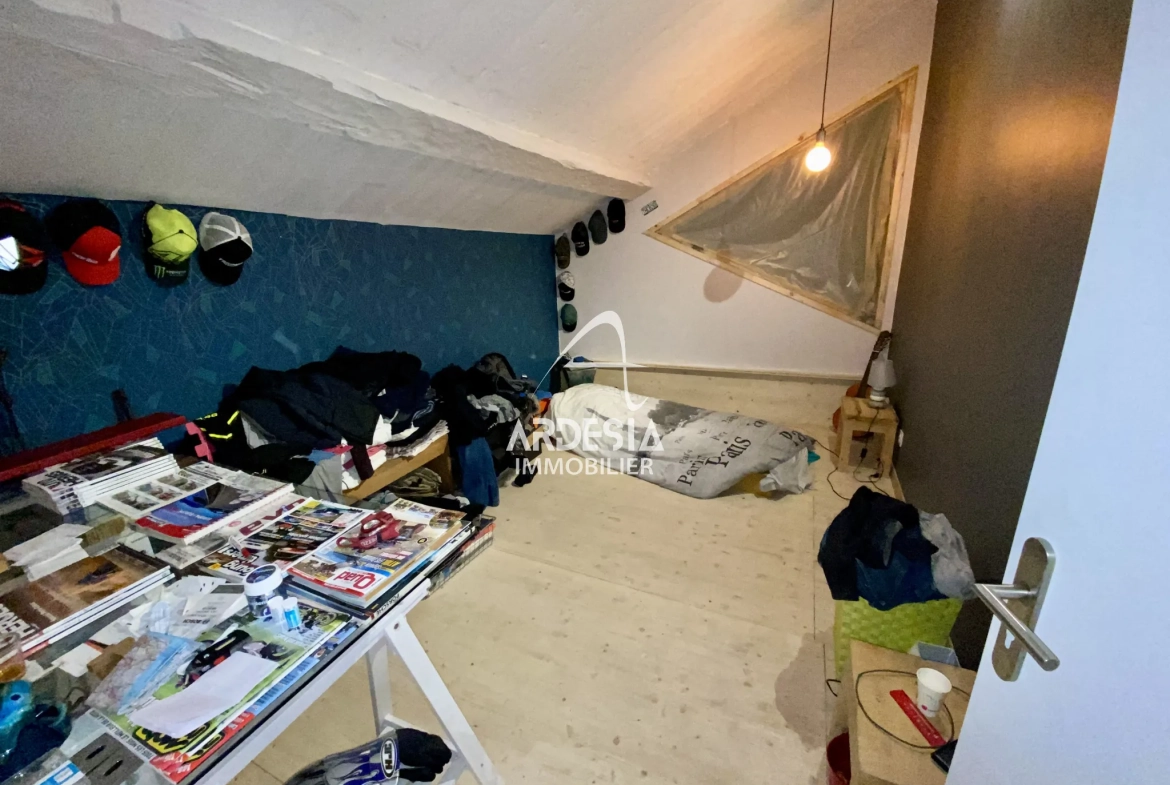 Spacieux loft à rénover à Saint Michel de Maurienne - 230 m² 