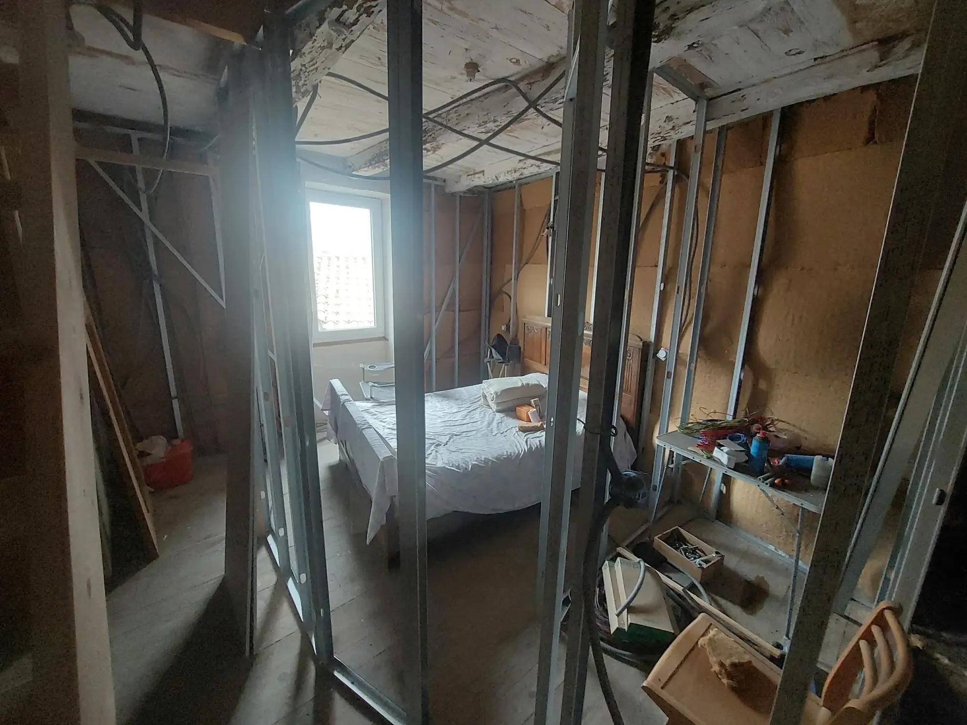 Maison de village à Fayet de 57 m² avec travaux à terminer en milieu rural 