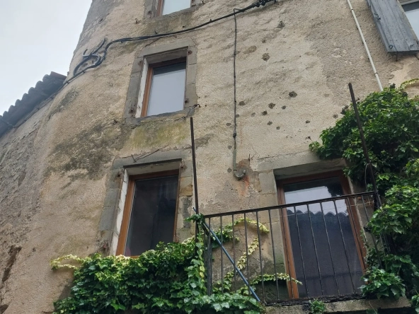 Maison de village à Fayet de 57 m² avec travaux à terminer en milieu rural