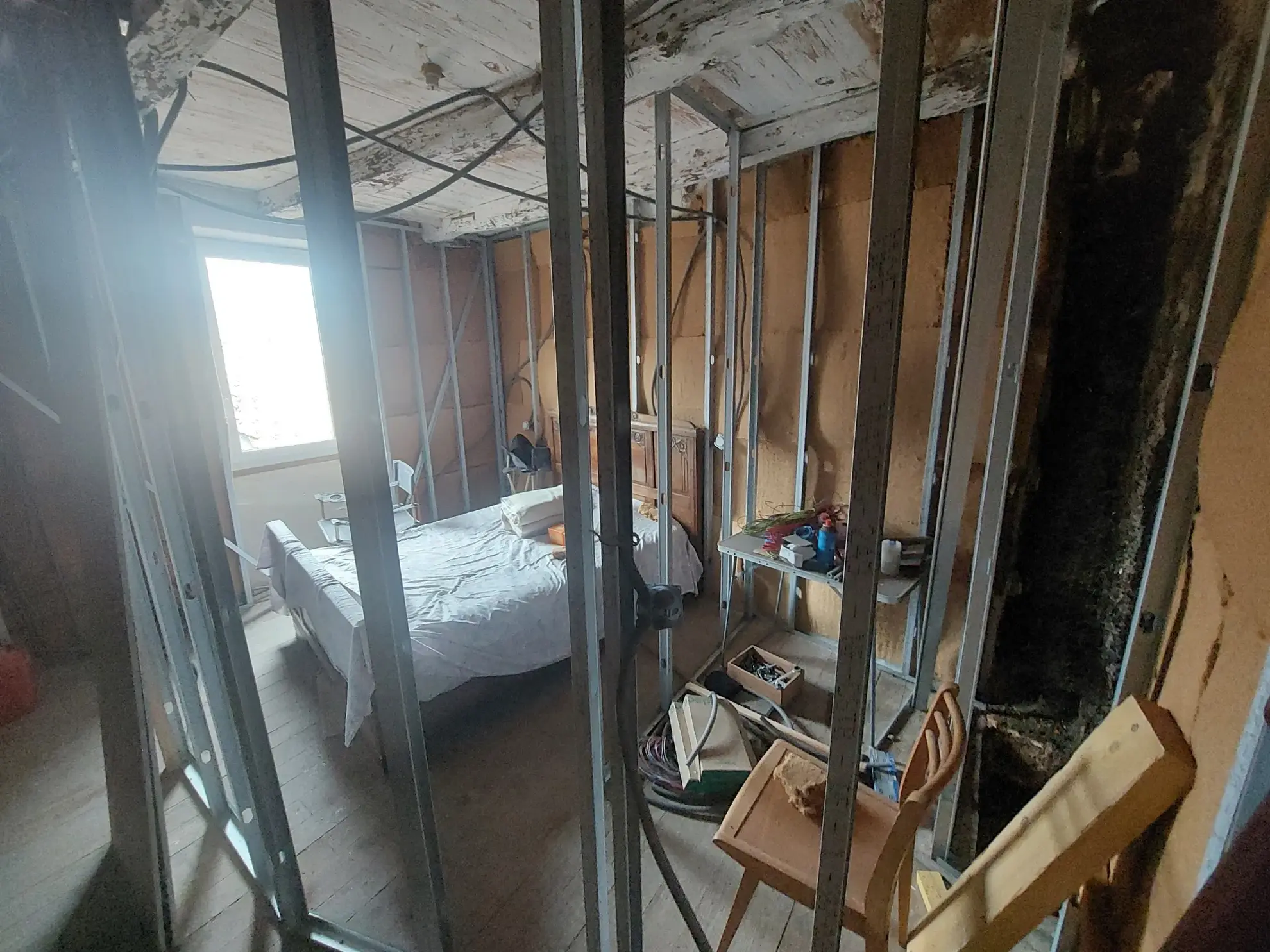 Maison de village à Fayet de 57 m² avec travaux à terminer en milieu rural 