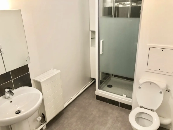 Studio de 27 m² à vendre à Mantes-la-Ville, idéal investissement avec parking 