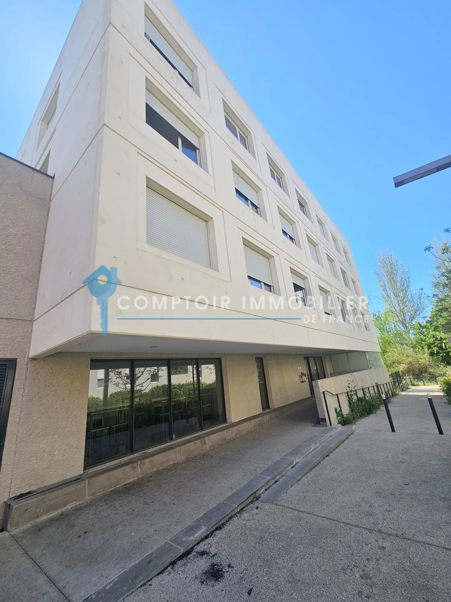 Studio à vendre à Montpellier Sud avec parking, neuf et loué, idéal investissement 