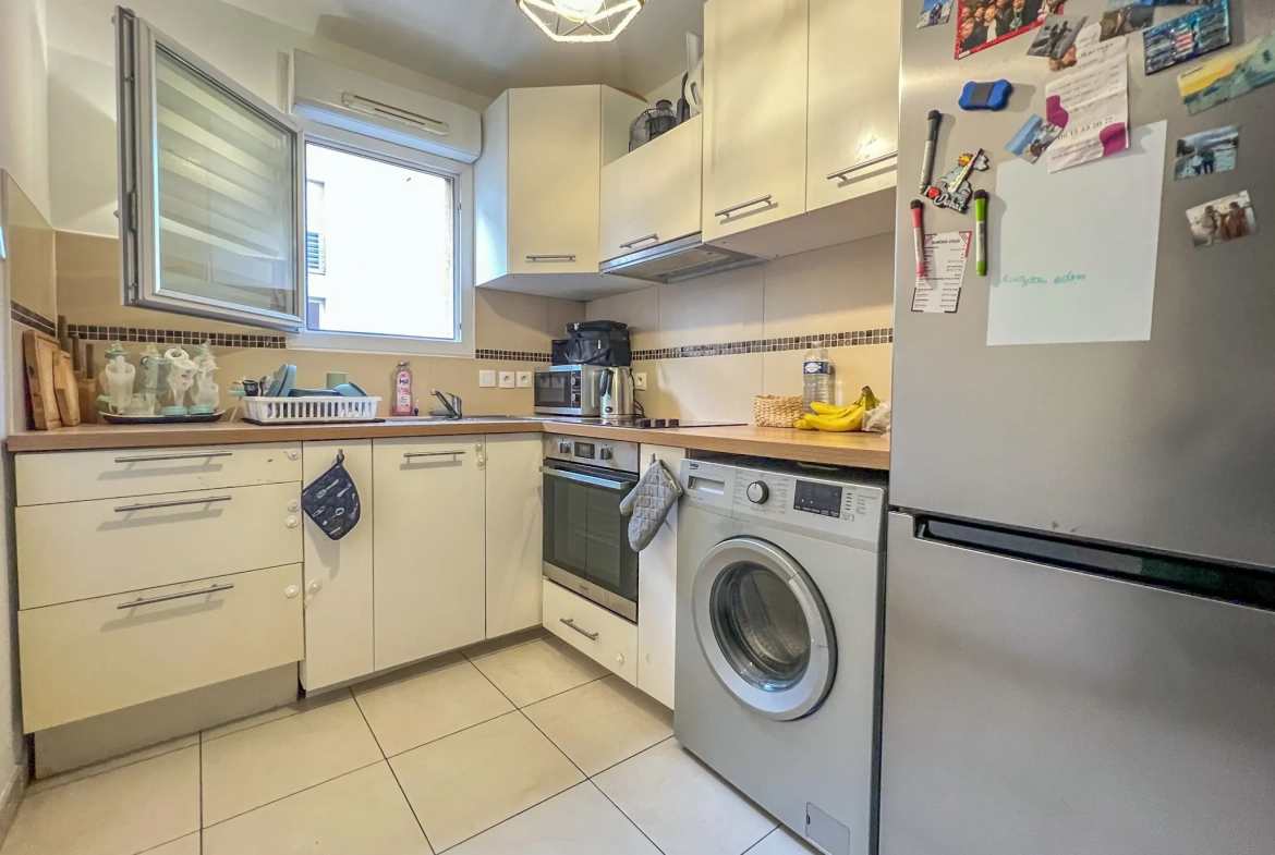 Appartement 3 pièces avec terrasse et garage à La Seyne-sur-Mer 