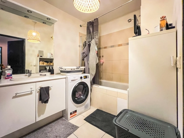 Appartement 3 pièces avec terrasse et garage à La Seyne-sur-Mer 