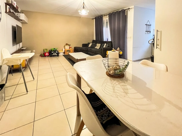 Appartement 3 pièces avec terrasse et garage à La Seyne-sur-Mer 