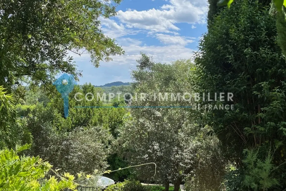 Charmante maison de village avec piscine et grand terrain à Uzès, Alès ou Nîmes 