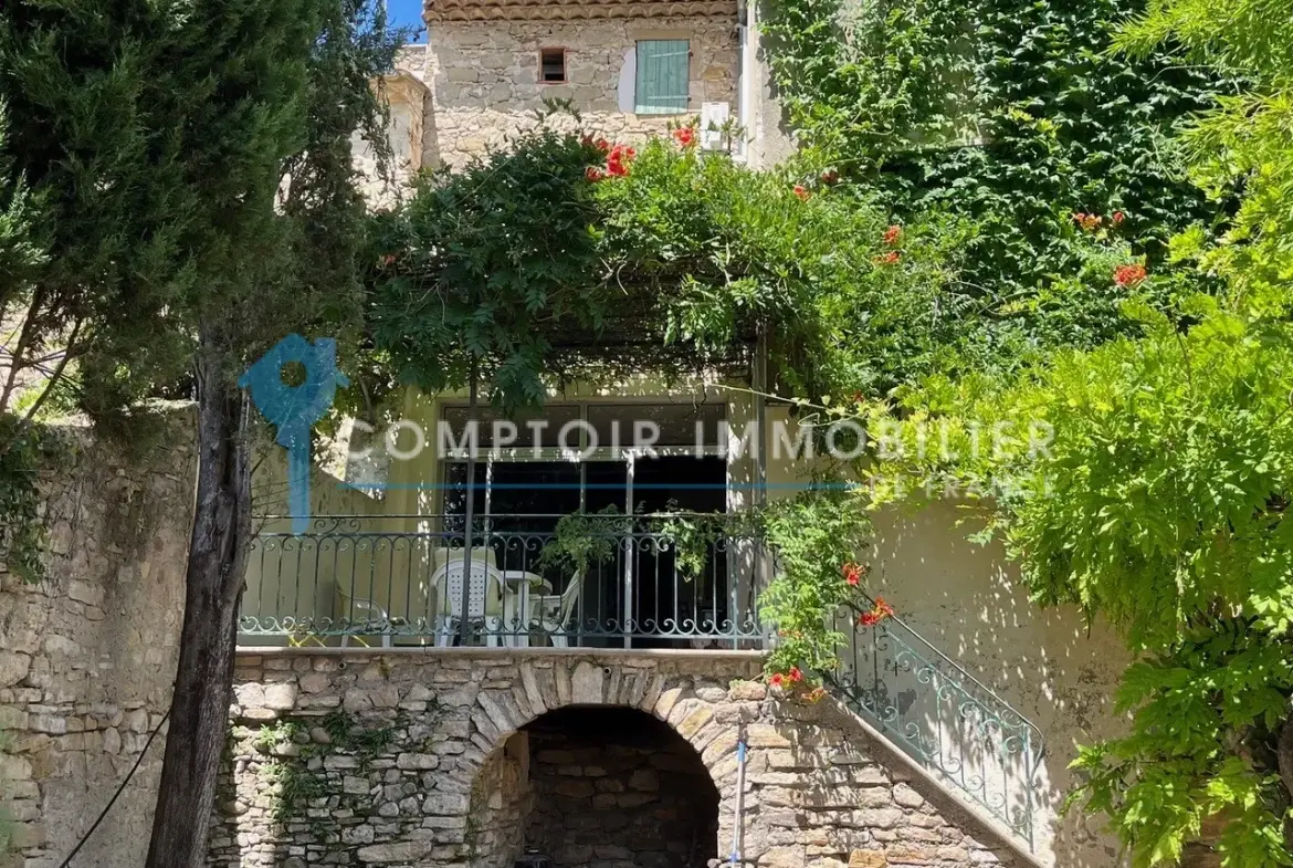 Charmante maison de village avec piscine et grand terrain à Uzès, Alès ou Nîmes 