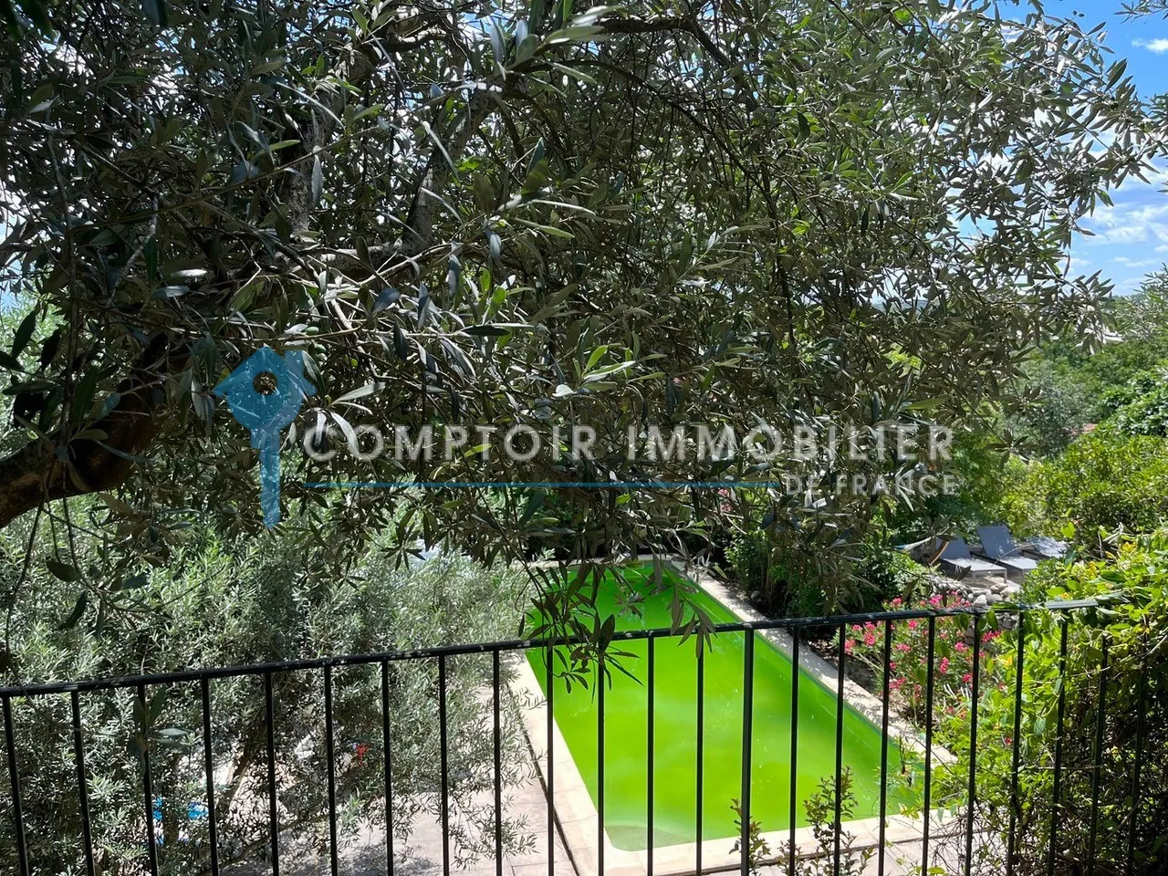 Charmante maison de village avec piscine et grand terrain à Uzès, Alès ou Nîmes 