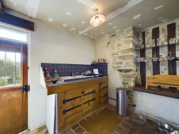 Maison de charme de 120 m² à Saint-Révérien avec garage et jardin 