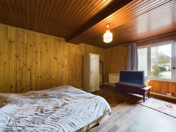 Maison de charme de 120 m² à Saint-Révérien avec garage et jardin 