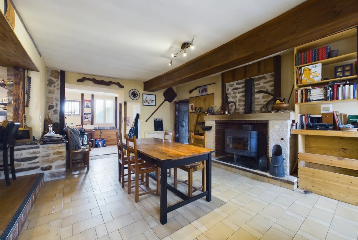 Maison de charme de 120 m² à Saint-Révérien avec garage et jardin 