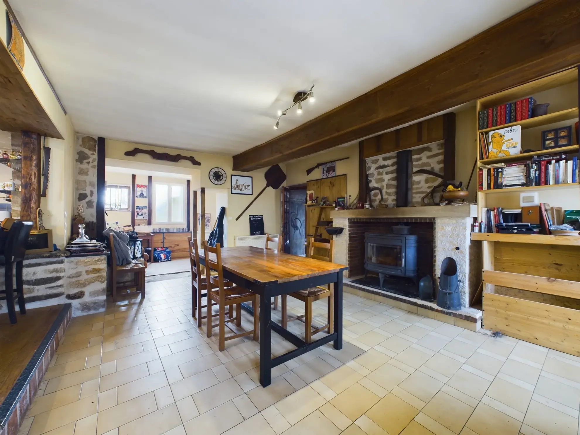 Maison de charme de 120 m² à Saint-Révérien avec garage et jardin 