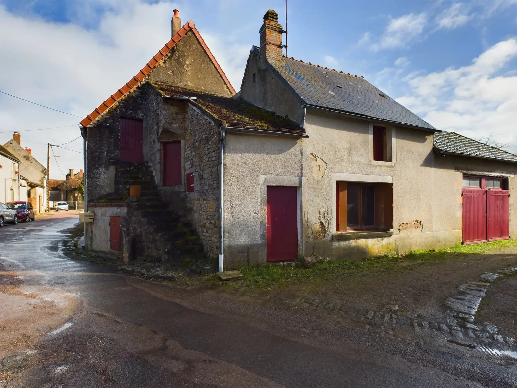 Maison de charme de 120 m² à Saint-Révérien avec garage et jardin 