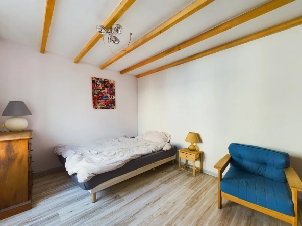 Maison de charme de 120 m² à Saint-Révérien avec garage et jardin 