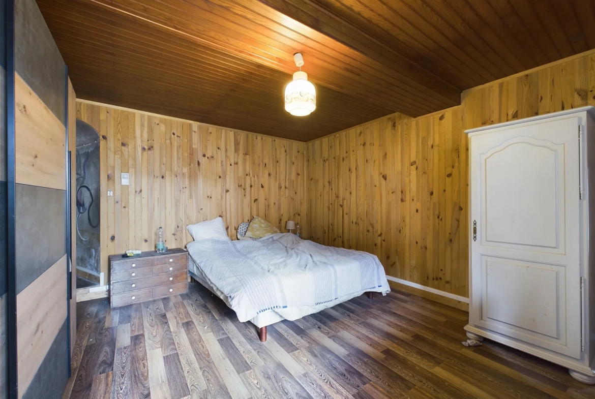 Maison de charme de 120 m² à Saint-Révérien avec garage et jardin 