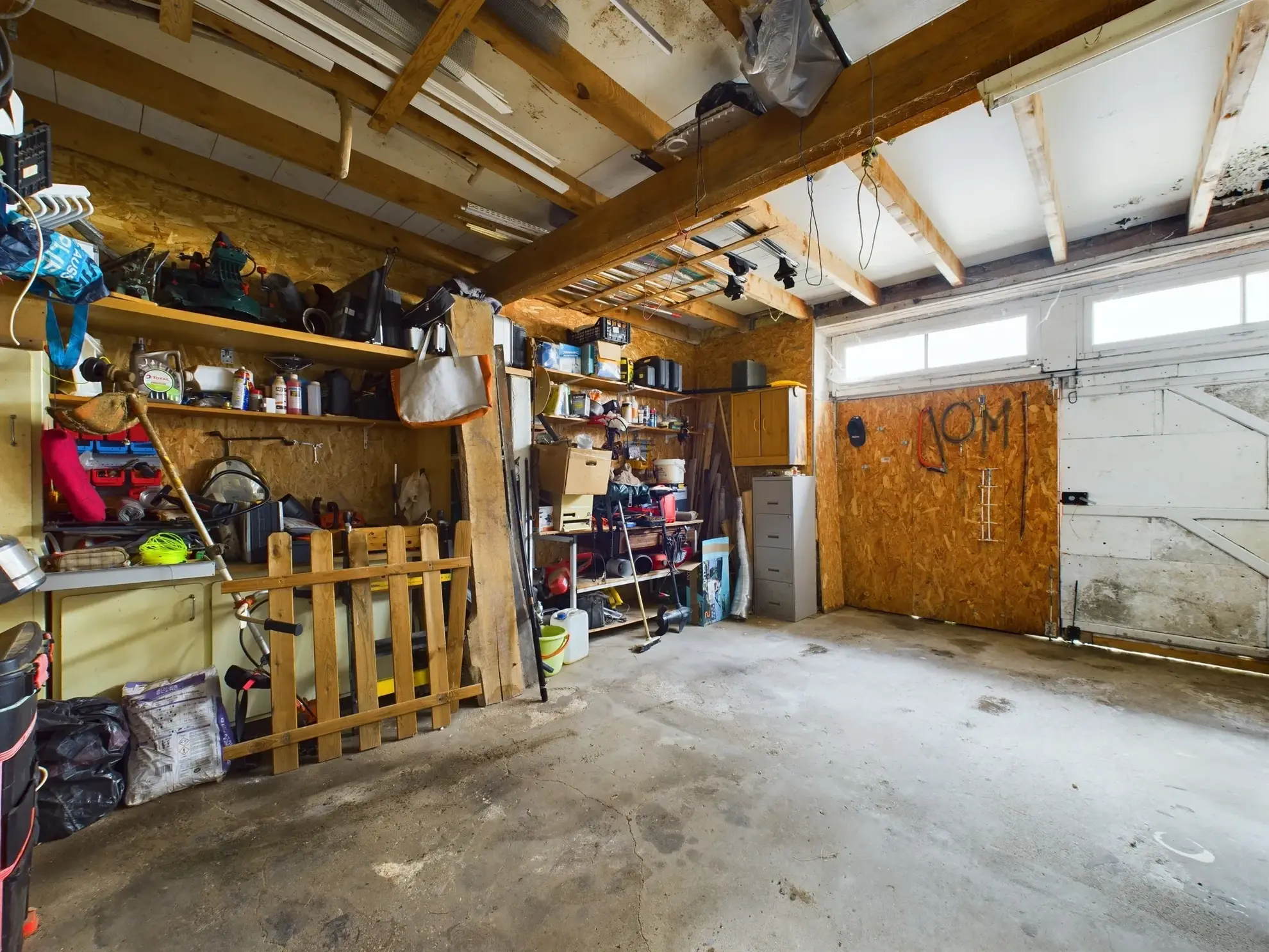 Maison de charme de 120 m² à Saint-Révérien avec garage et jardin 