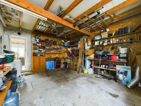 Maison de charme de 120 m² à Saint-Révérien avec garage et jardin 