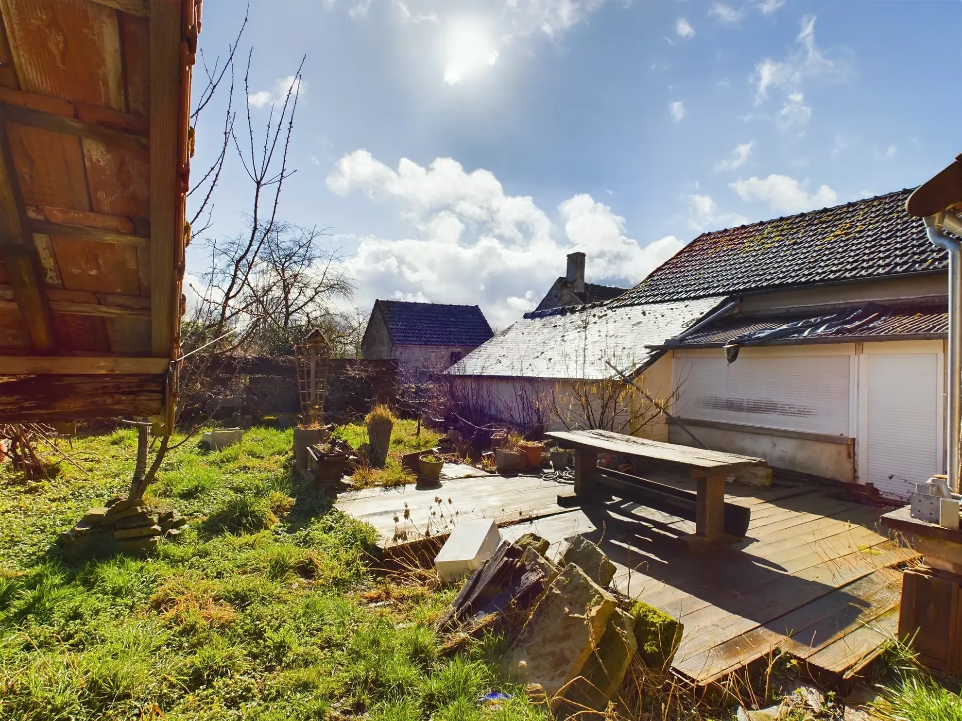 Maison de charme de 120 m² à Saint-Révérien avec garage et jardin 