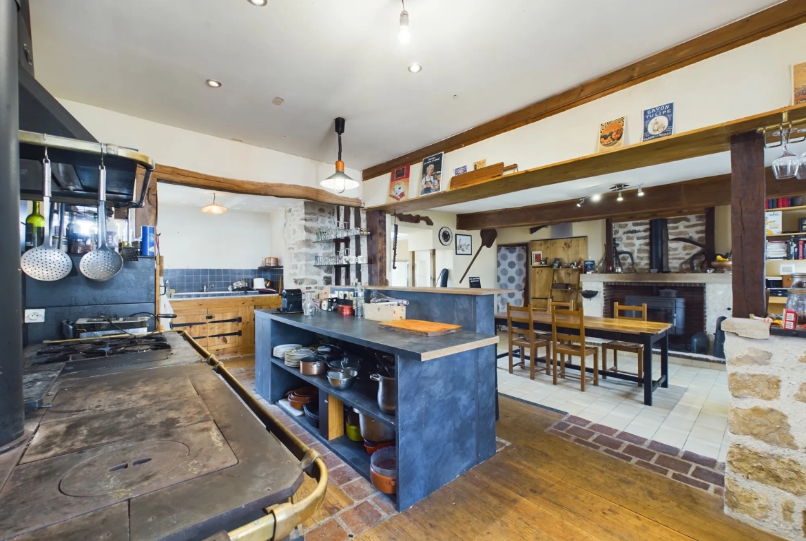 Maison de charme de 120 m² à Saint-Révérien avec garage et jardin 