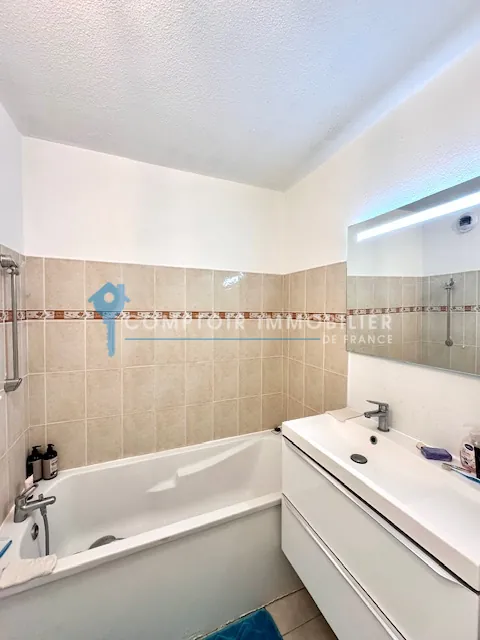 Appartement lumineux avec terrasse à Montpellier Sud proche plages et autoroute 