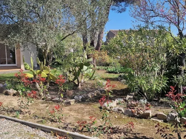 Maison 4 chambres avec jardin et grand garage à Carcassonne - Quartier Grazailles 