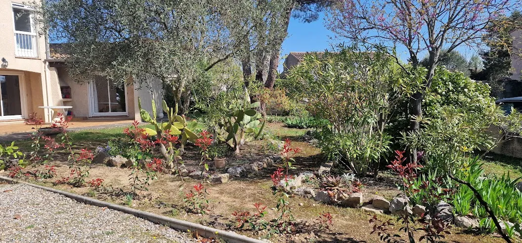 Maison 4 chambres avec jardin et grand garage à Carcassonne - Quartier Grazailles 