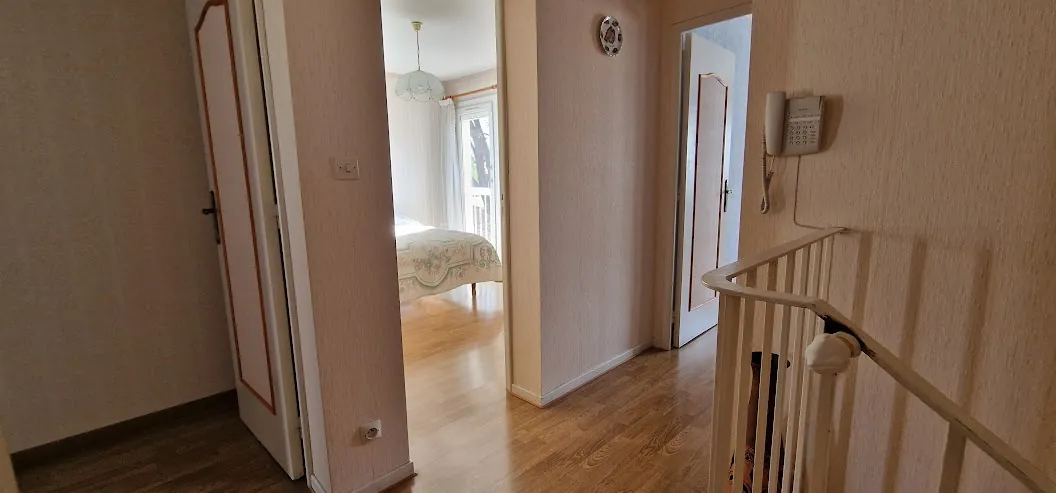 Maison 4 chambres avec jardin et grand garage à Carcassonne - Quartier Grazailles 