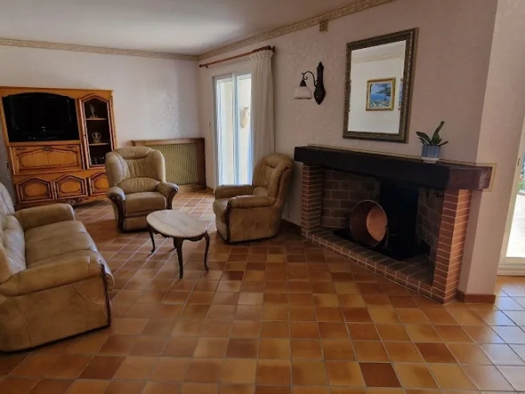 Maison 4 chambres avec jardin et grand garage à Carcassonne - Quartier Grazailles 