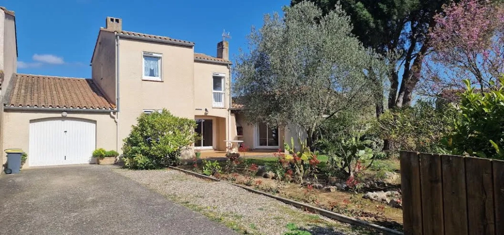 Maison 4 chambres avec jardin et grand garage à Carcassonne - Quartier Grazailles