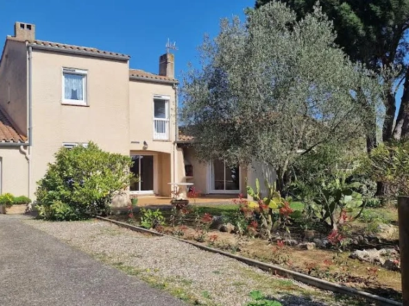 Maison 4 chambres avec jardin et grand garage à Carcassonne - Quartier Grazailles