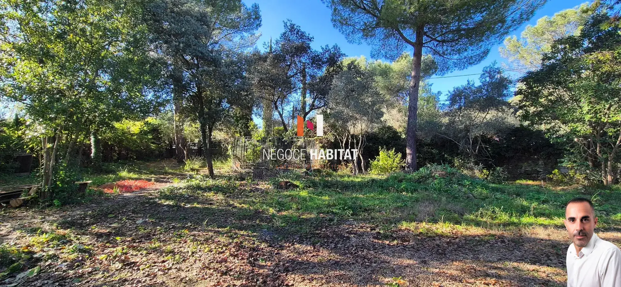 Terrain à bâtir de 460 m² à Villevieille - Opportunité immobilière 