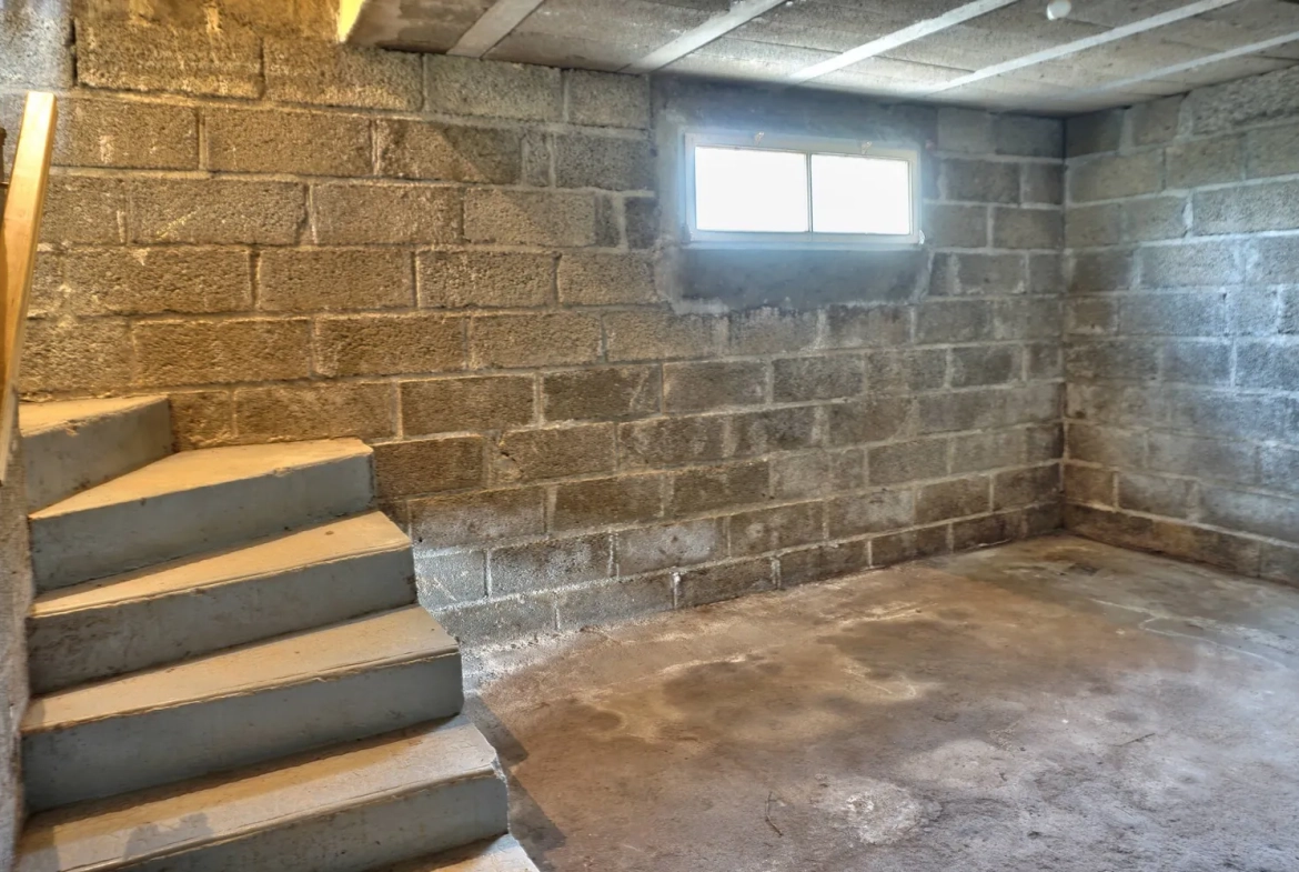 Maison avec 4 chambres à rénover à Plougonver en campagne 