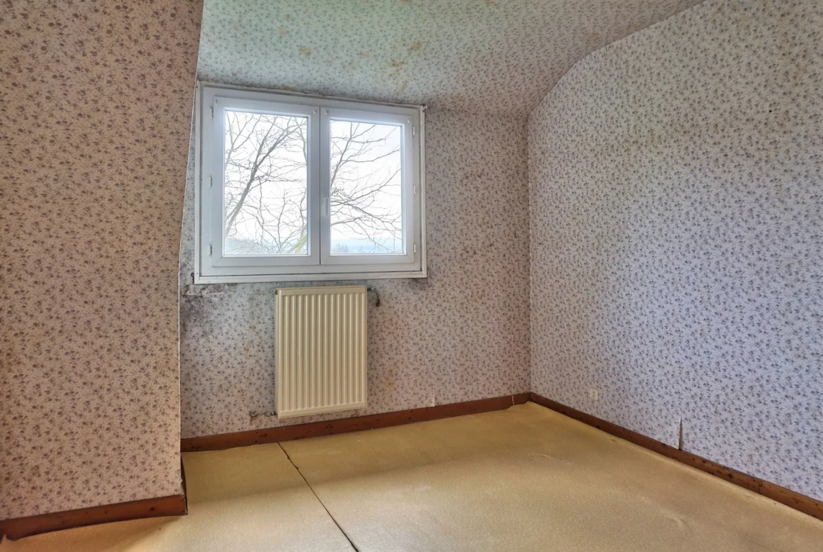 Maison avec 4 chambres à rénover à Plougonver en campagne 