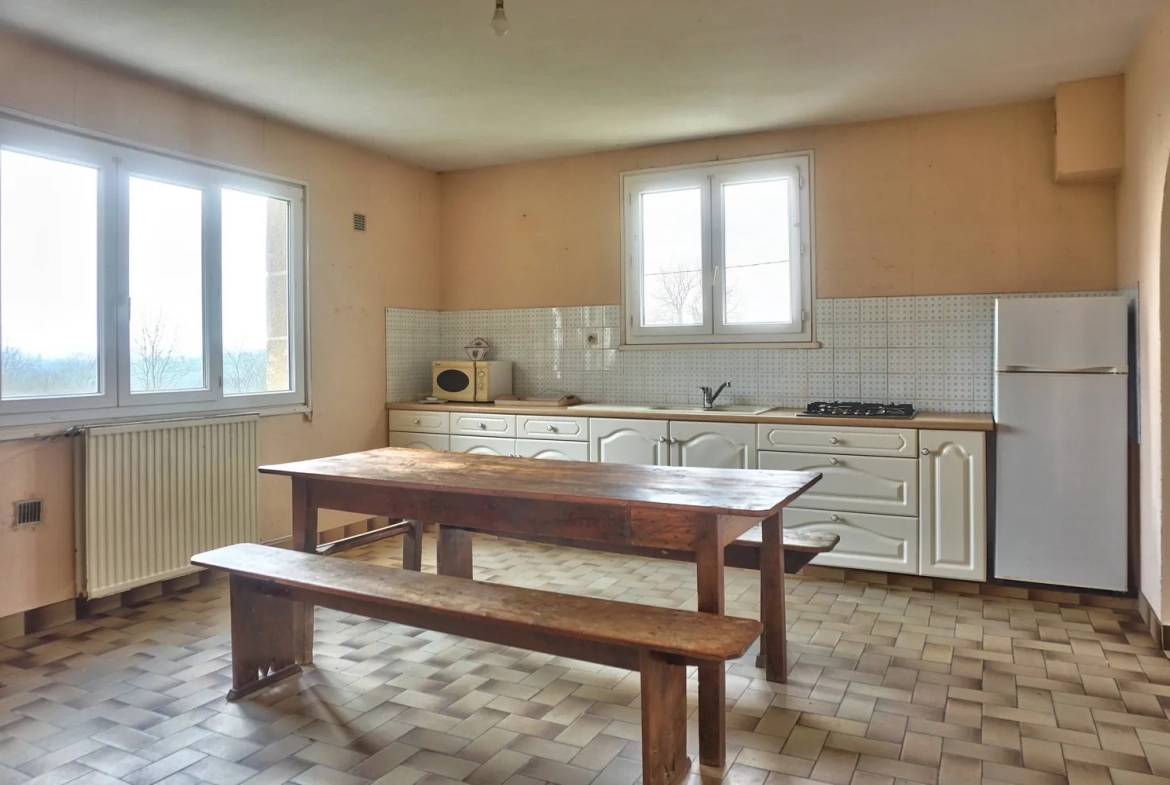 Maison avec 4 chambres à rénover à Plougonver en campagne 