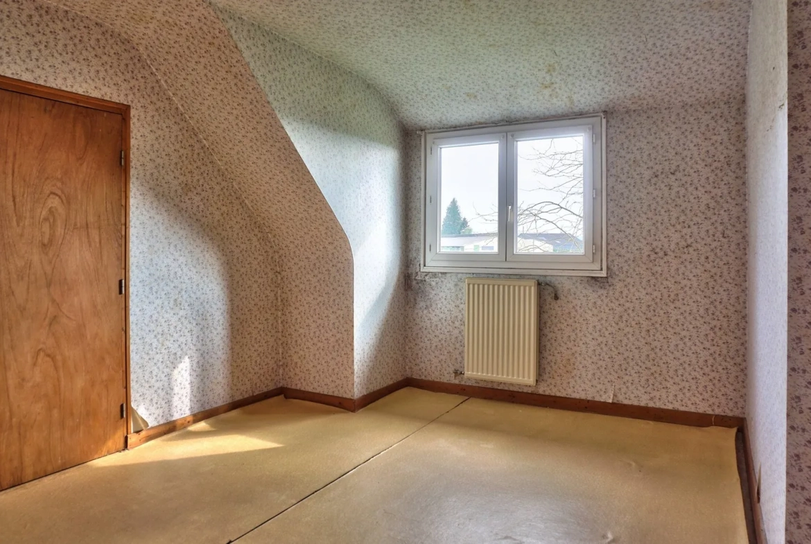 Maison avec 4 chambres à rénover à Plougonver en campagne 