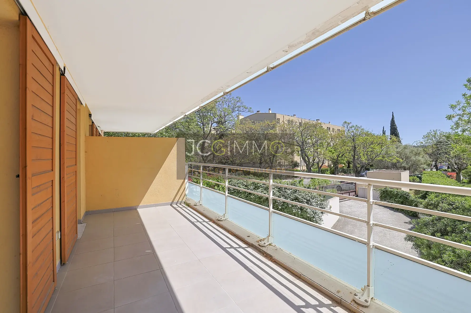 Appartement T3 avec terrasse et garage à La Valette du Var en location ou achat 