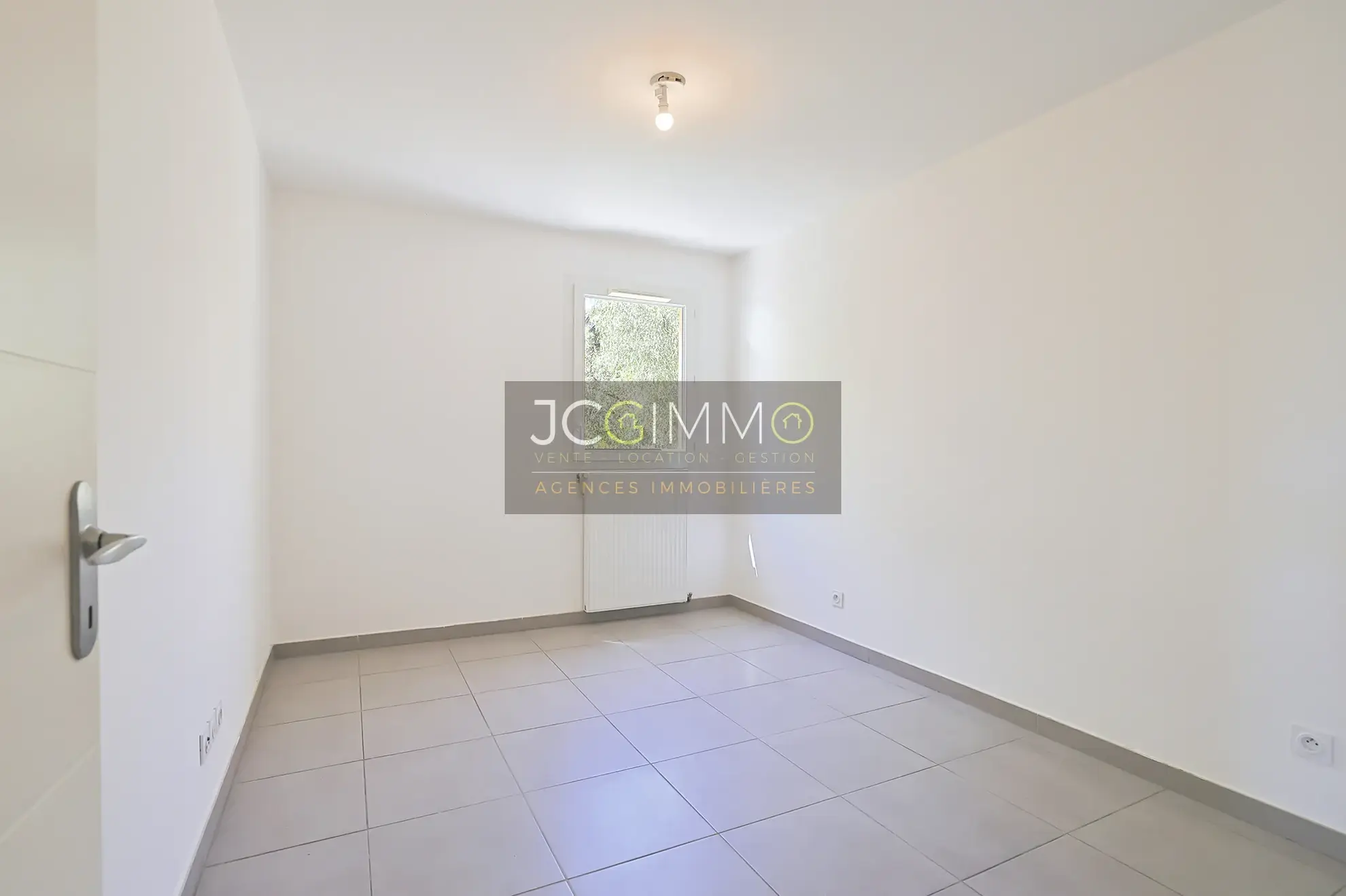Appartement T3 avec terrasse et garage à La Valette du Var en location ou achat 