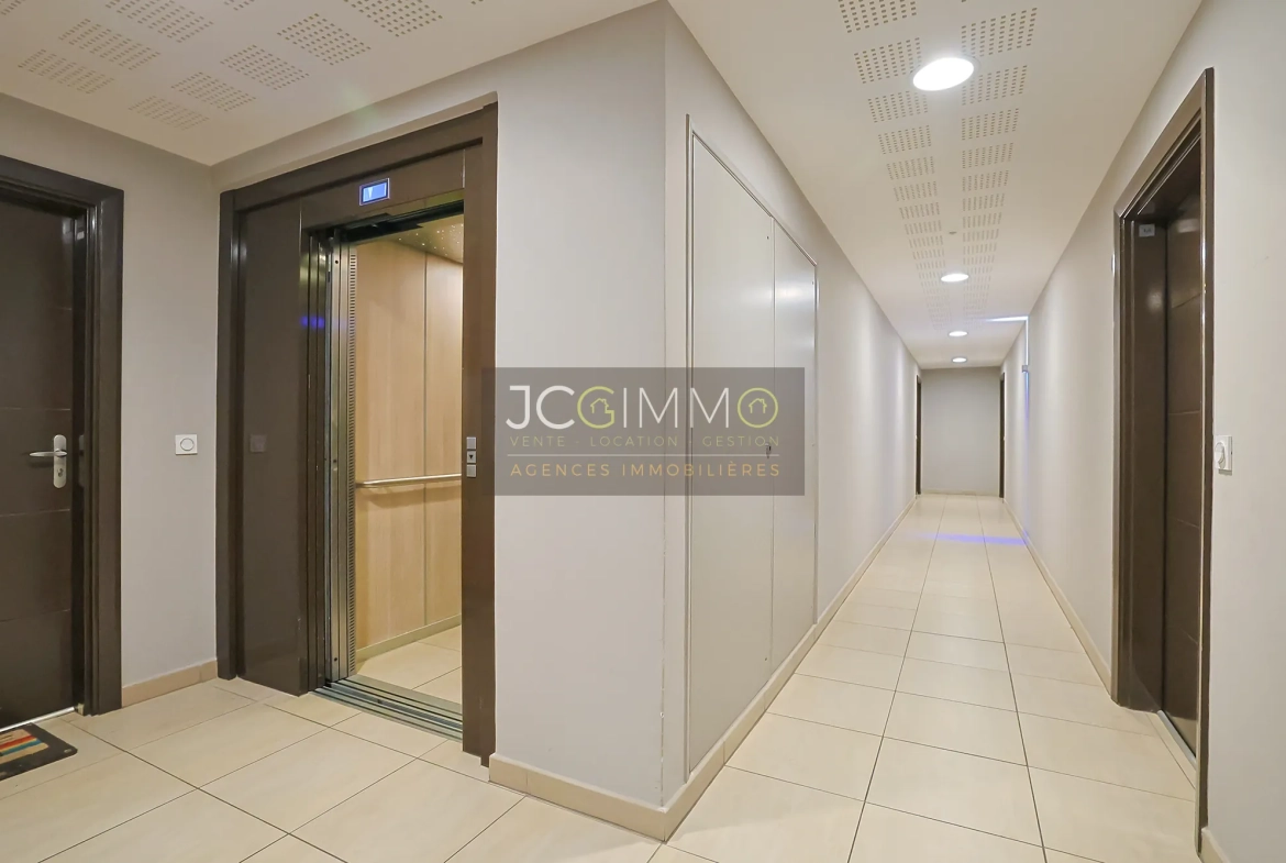 Appartement T3 avec terrasse et garage à La Valette du Var en location ou achat 