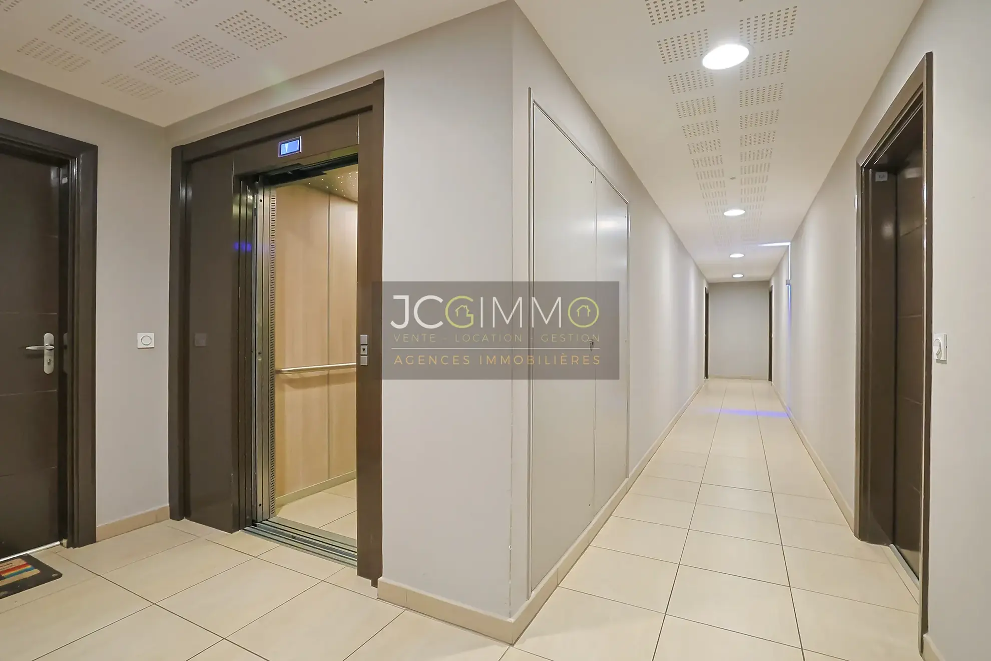 Appartement T3 avec terrasse et garage à La Valette du Var en location ou achat 