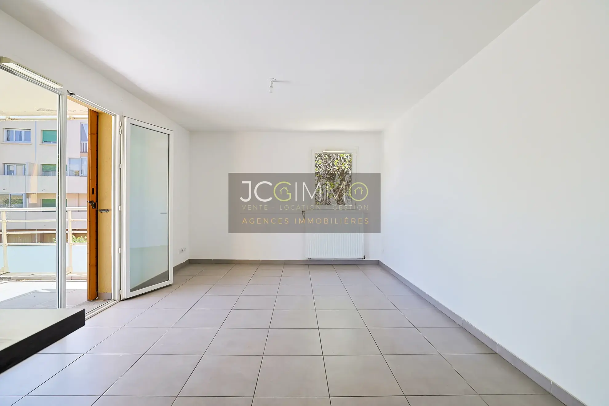 Appartement T3 avec terrasse et garage à La Valette du Var en location ou achat 