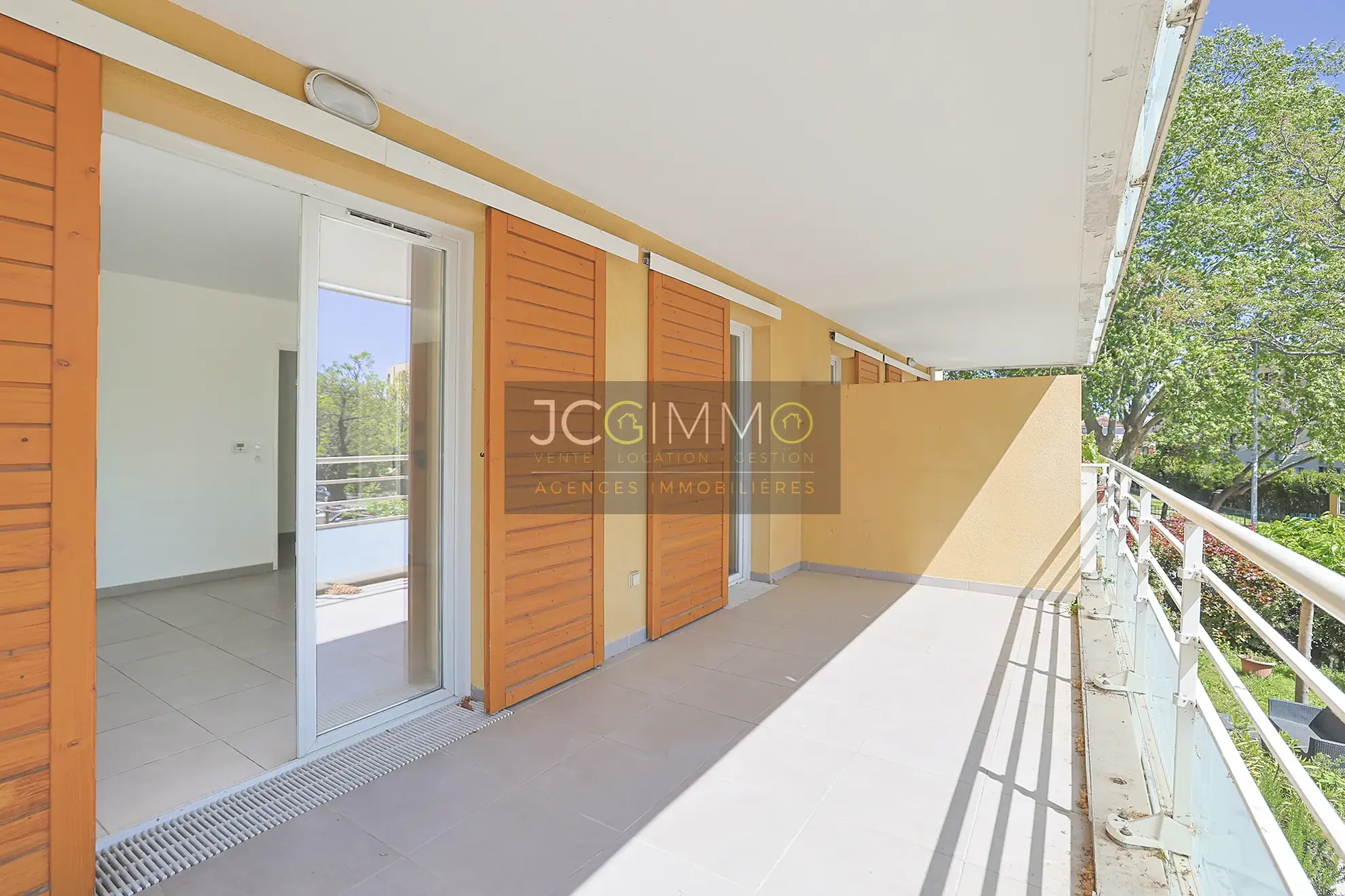 Appartement T3 avec terrasse et garage à La Valette du Var en location ou achat 