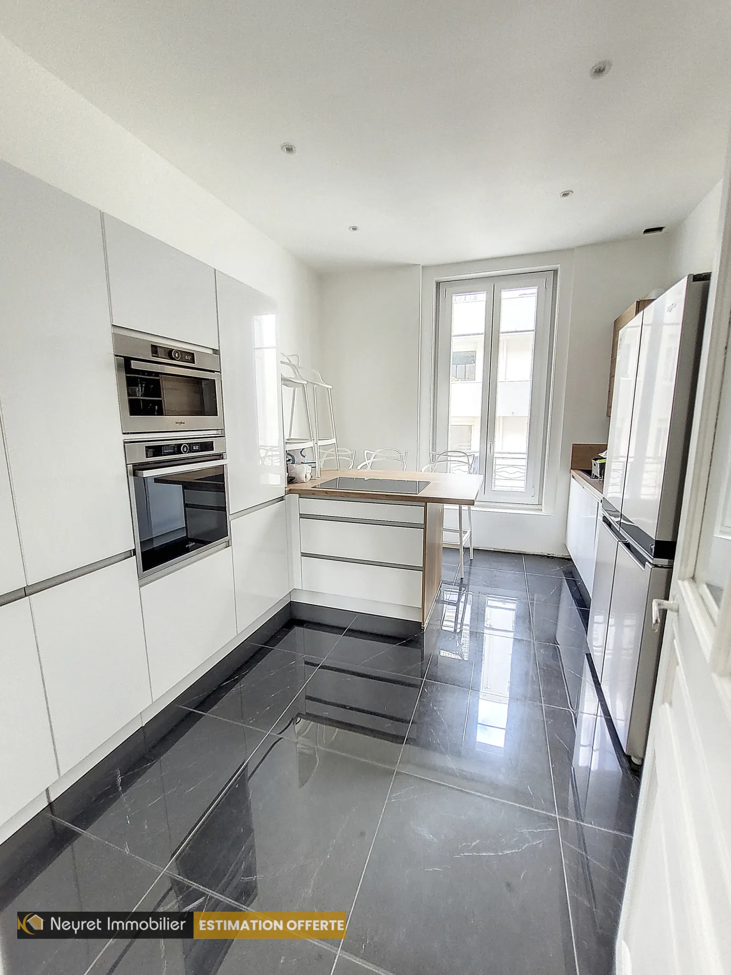 Appartement T5 rénové de 120 m² à Firminy, idéal premier achat 