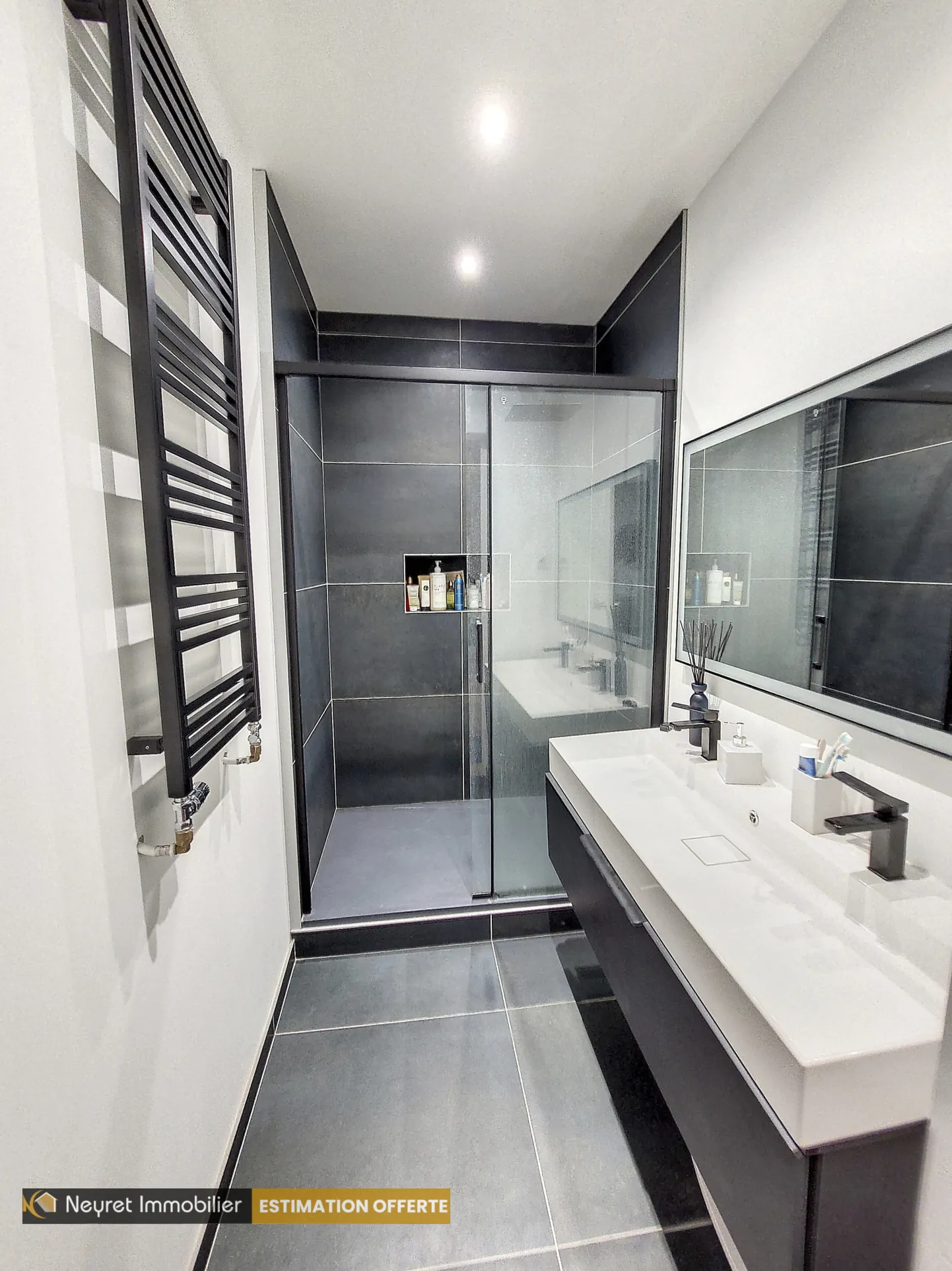 Appartement T5 rénové de 120 m² à Firminy, idéal premier achat 