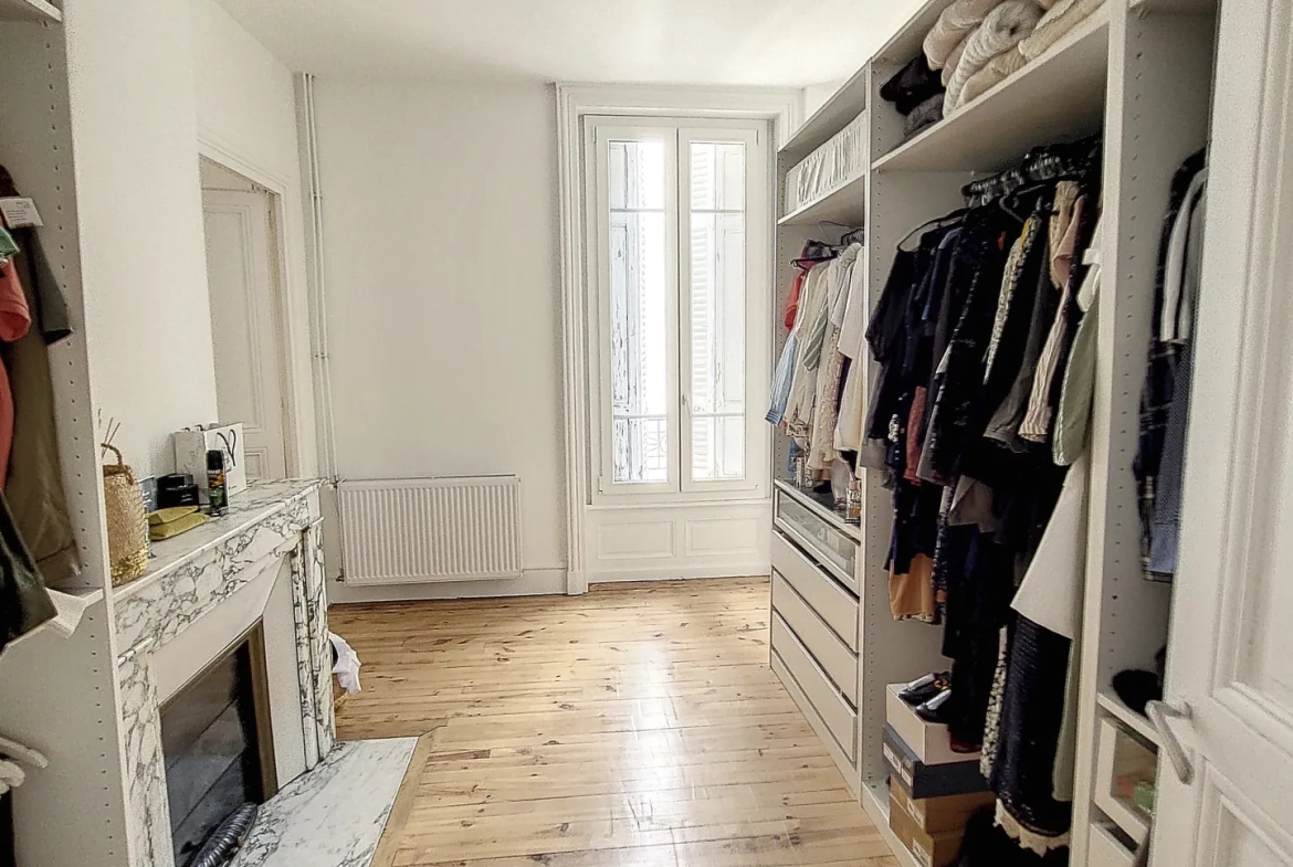 Appartement T5 rénové de 120 m² à Firminy, idéal premier achat 