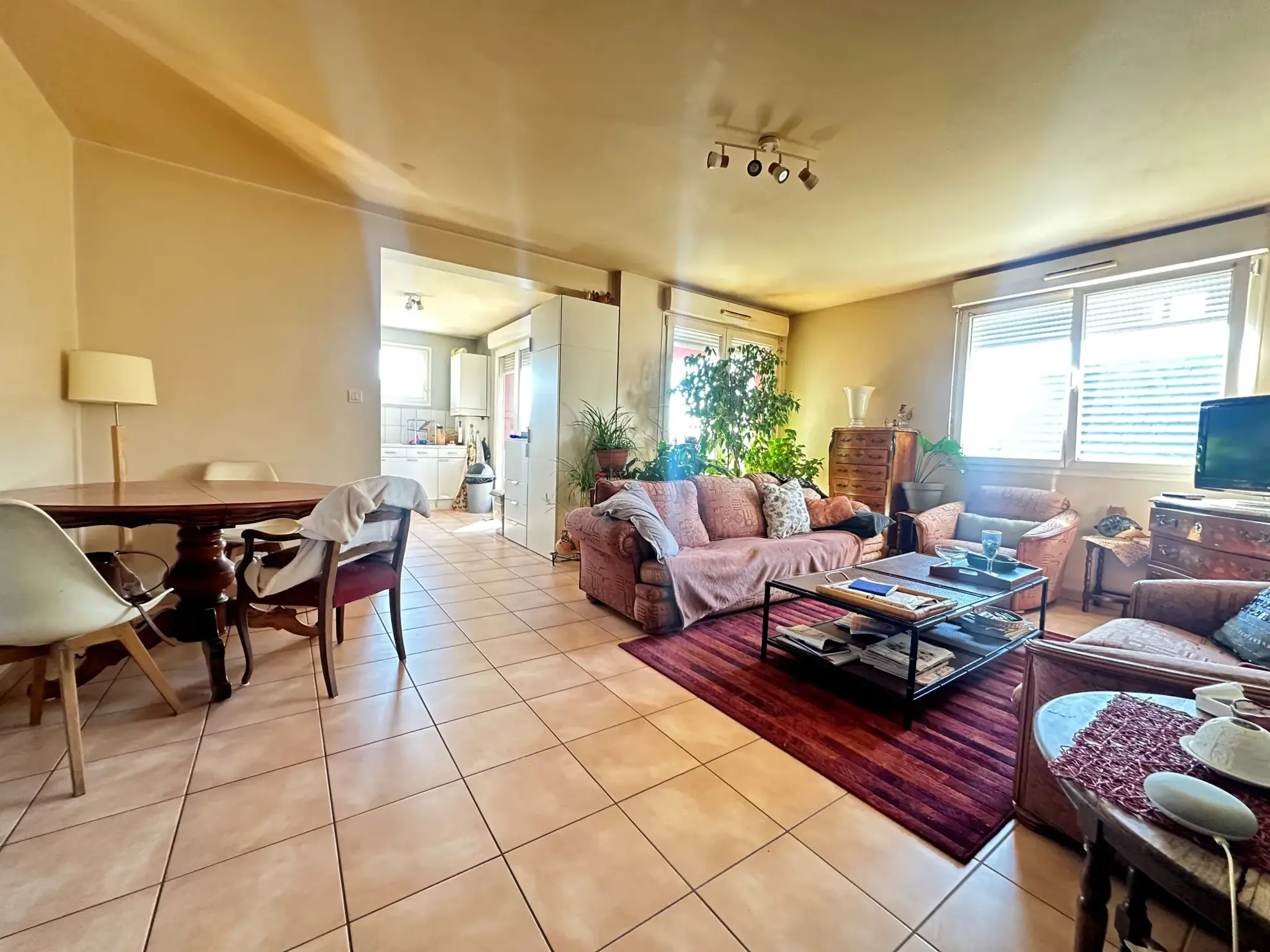 Appartement T4 avec terrasse à Grand-Charmont - Résidence récente 