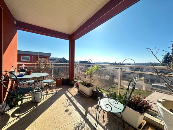 Appartement T4 avec terrasse à Grand-Charmont - Résidence récente